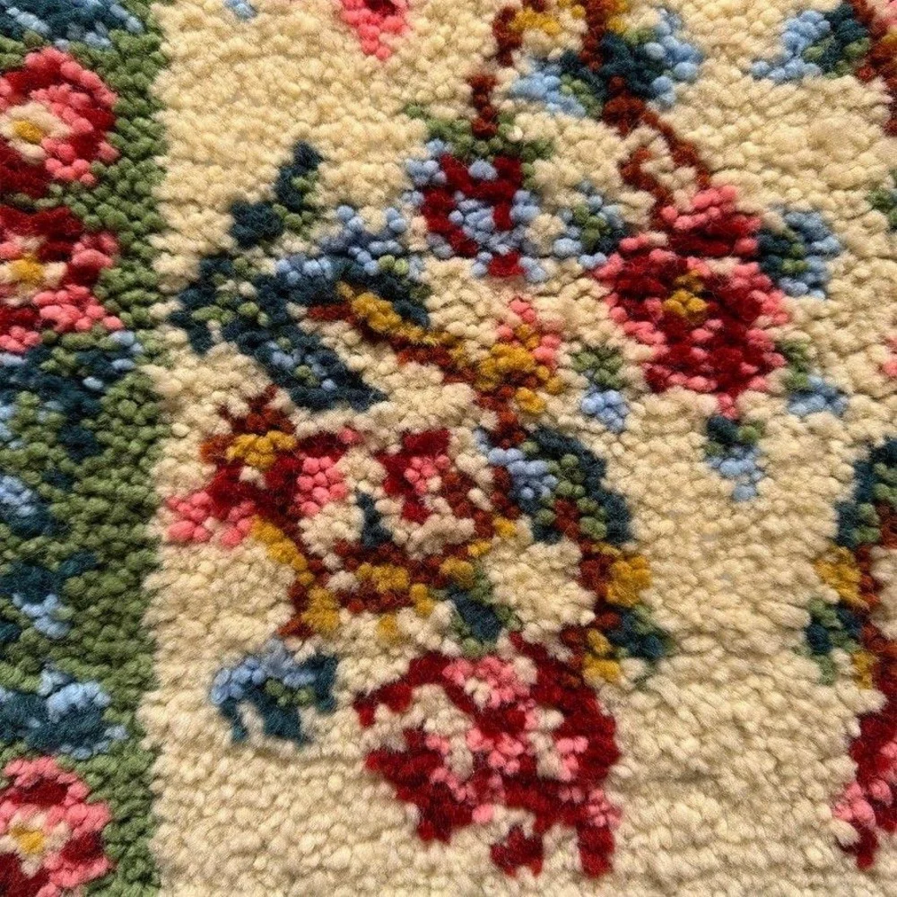Vintage Floral Latch Hook Wool Rug Wall Hanging Rectangular 22